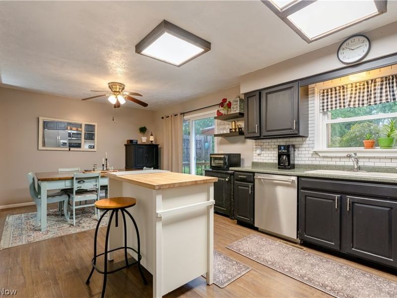 1341 Applegrove Street NE, Canton, OH 44721 Photo 19