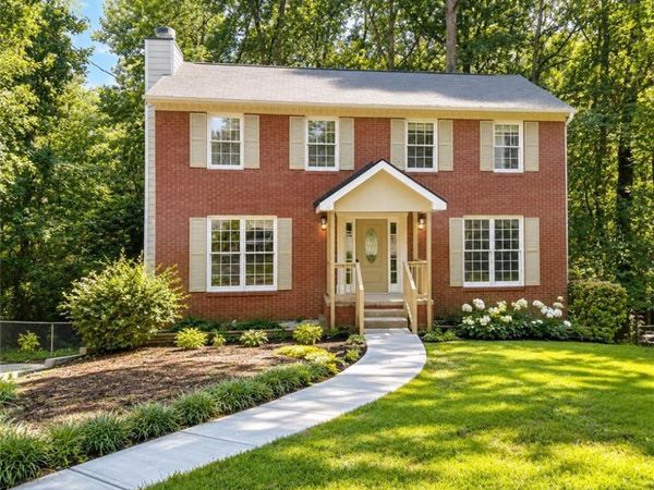 5362 Milieo Place SW, Lilburn, GA 30047