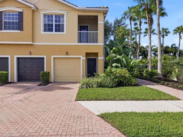 8098 MOONSTONE DRIVE , Unit 17-203, SARASOTA, FL 34233