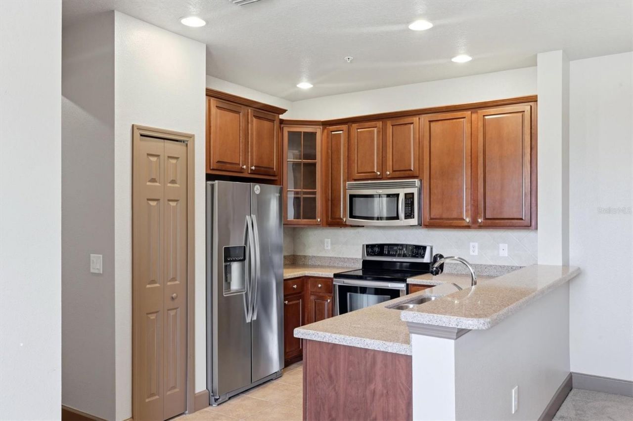 8098 Moonstone Drive, Unit 17-203, Sarasota, FL 34233 Photo