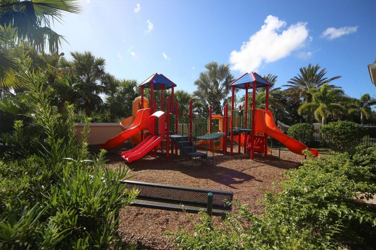 8098 Moonstone Drive, Unit 17-203, Sarasota, FL 34233 Photo
