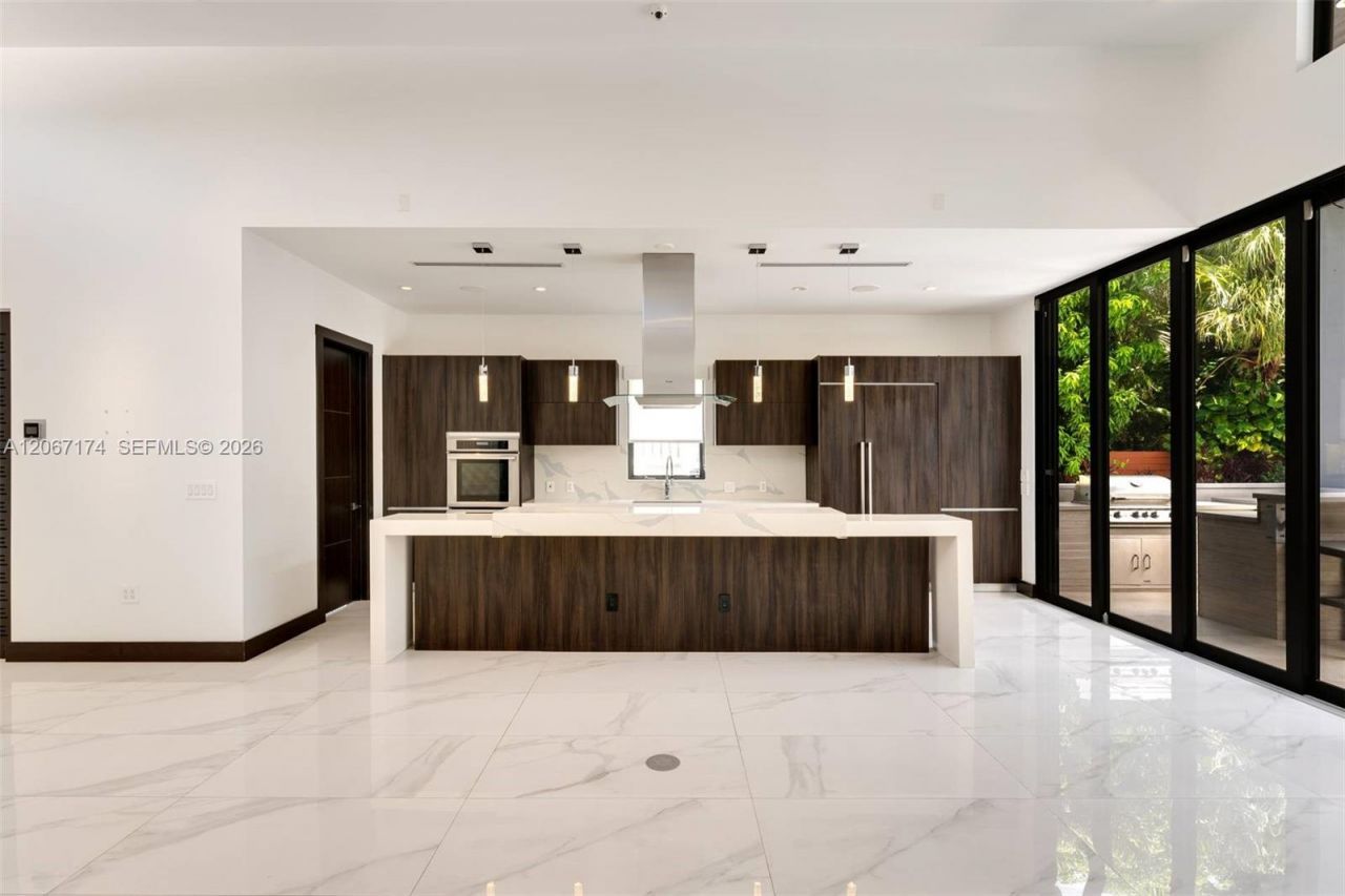 15315 SW 84th Avenue , Palmetto Bay, FL 33157 Photo