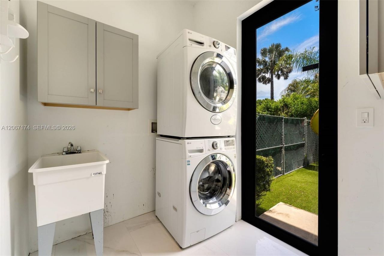 15315 SW 84th Avenue , Palmetto Bay, FL 33157 Photo