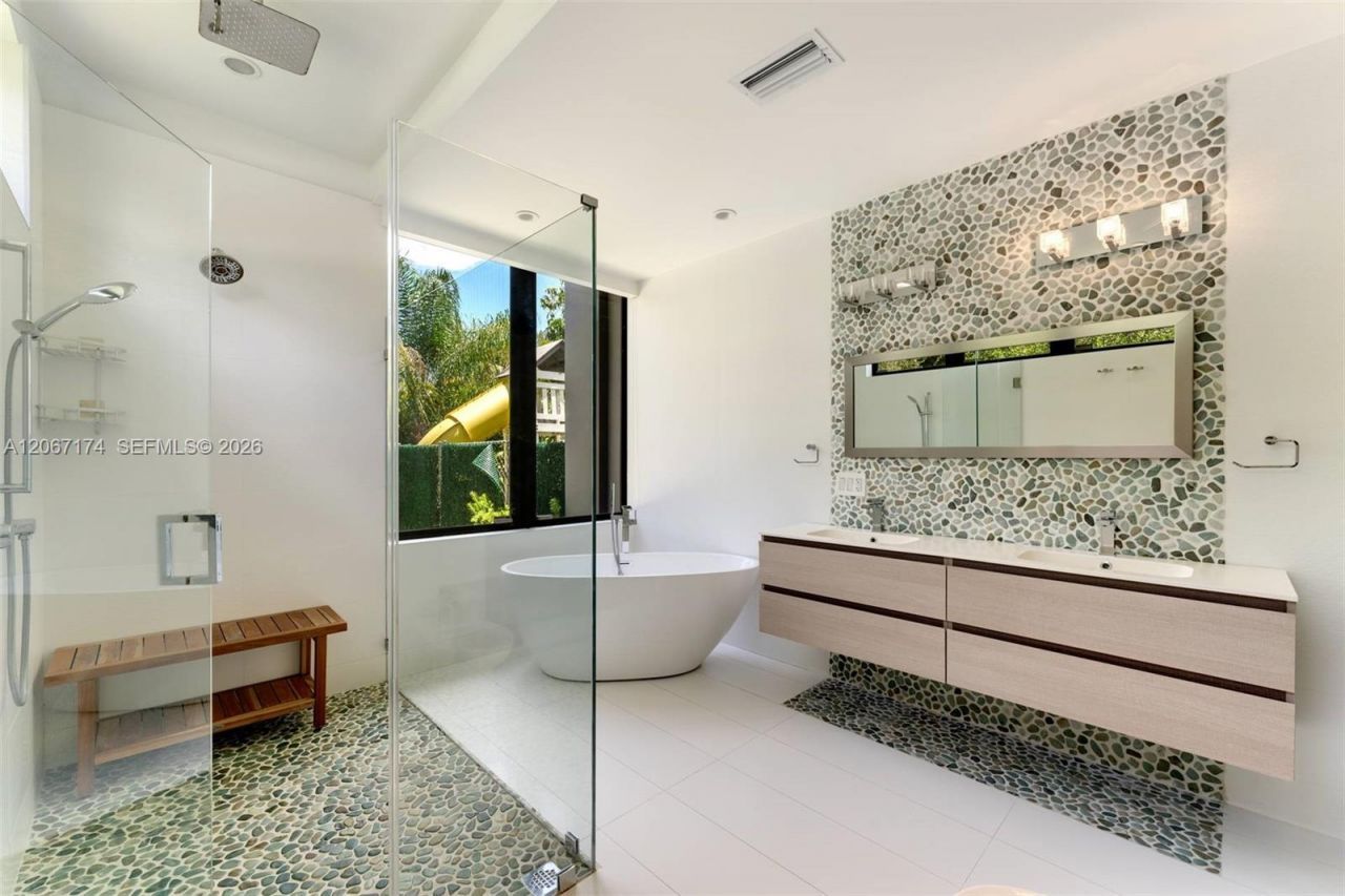 15315 SW 84th Avenue , Palmetto Bay, FL 33157 Photo