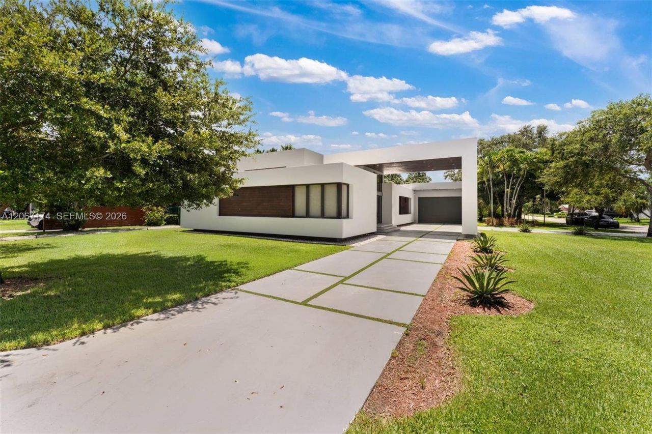 15315 SW 84th Avenue , Palmetto Bay, FL 33157 Photo