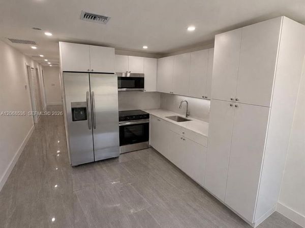 607 NW 8th Ave , Pompano Beach, FL 33060
