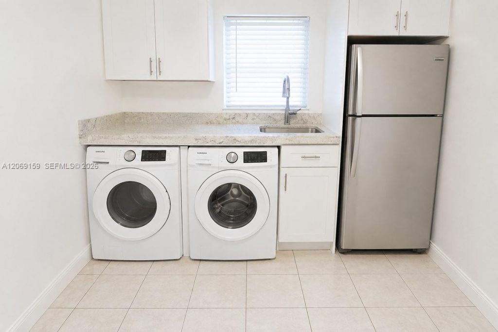 985 SW 10th St, Unit 2, Miami, FL 33130 Photo
