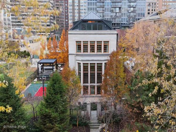 3026 N Lake Shore Drive , Chicago, IL 60657