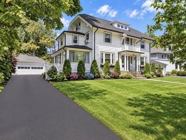 14 Stratford Rd, Melrose, MA 02176