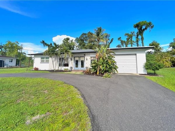 8512 Fordham ST, FORT MYERS, FL 33907