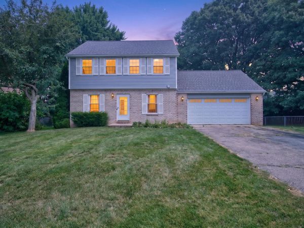529 Lee Street, Pinckney, MI 48169