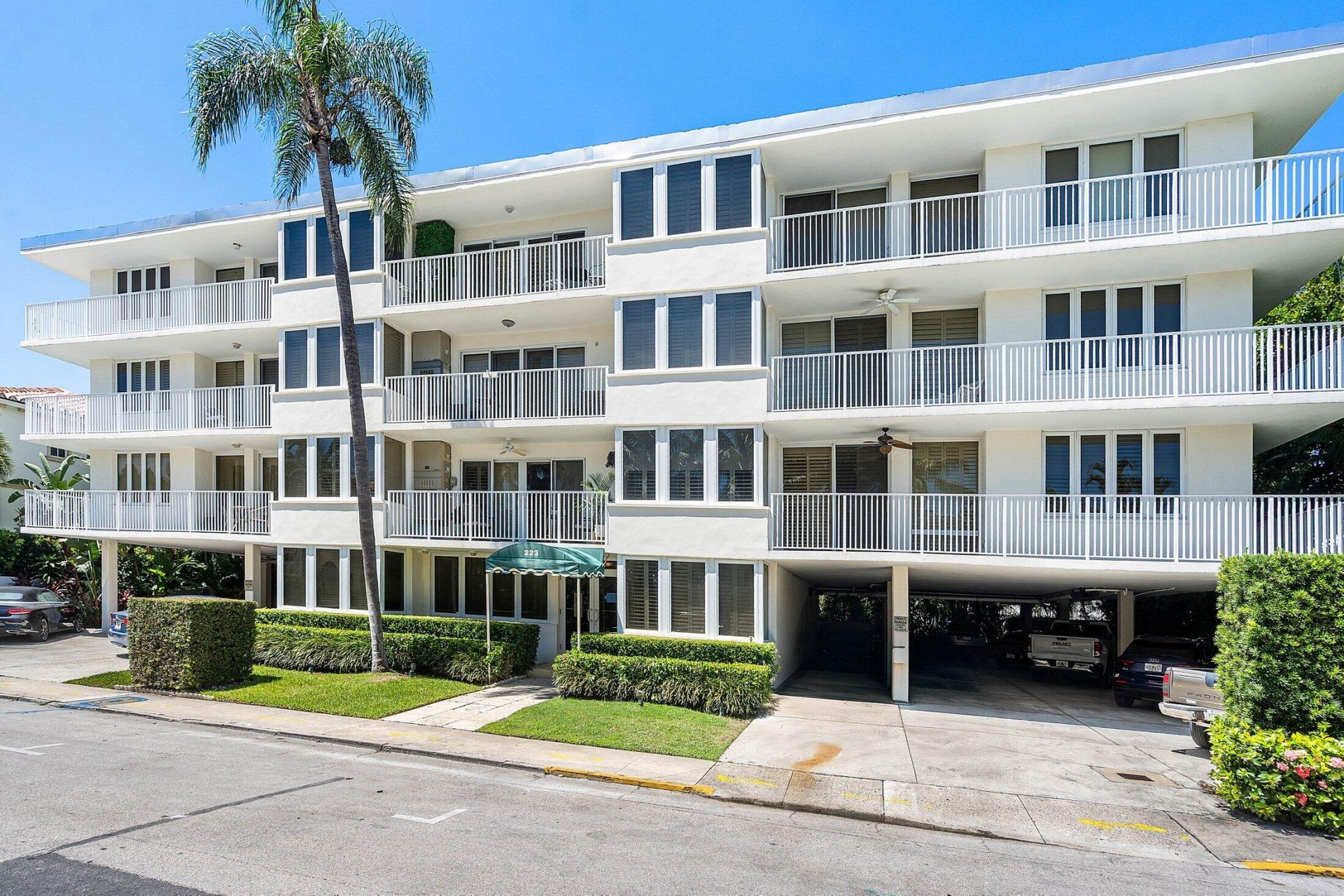 223 Atlantic Avenue, Unit 2B, Palm Beach, FL 33480 Photo