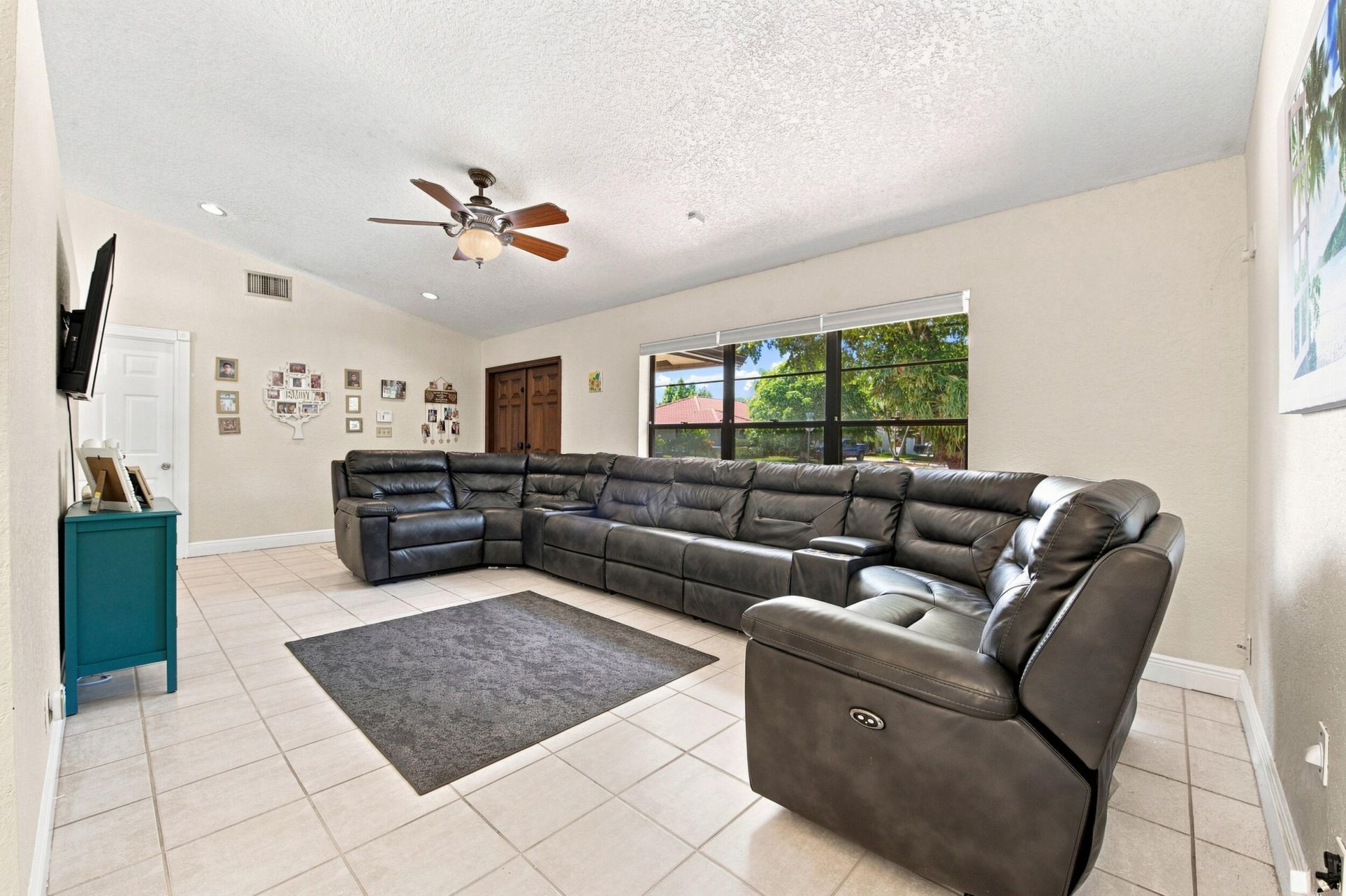 6013 NW 47th Place, Coral Springs, FL 33067 Photo