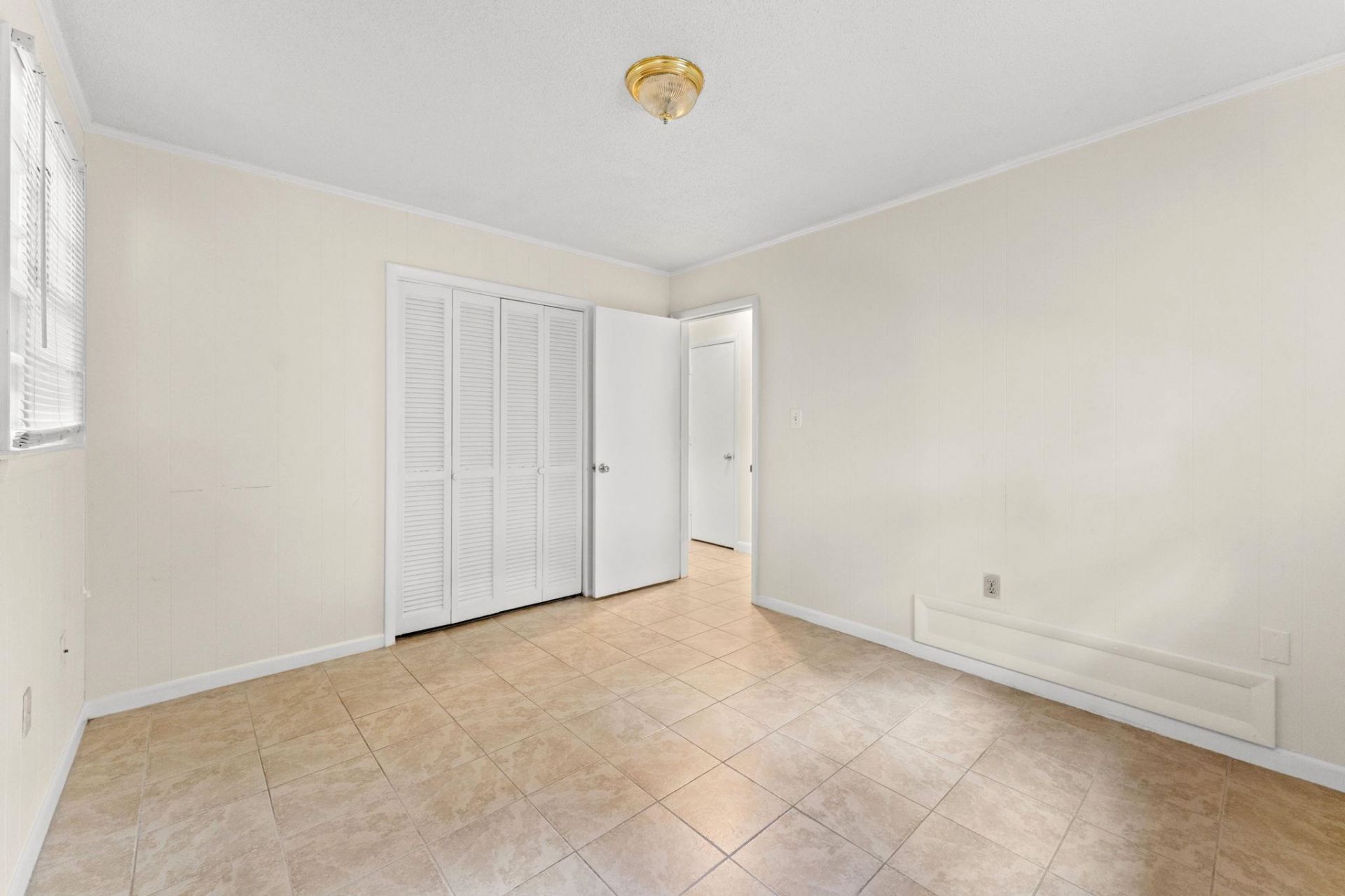 1019 Bay Rd. Photo 13