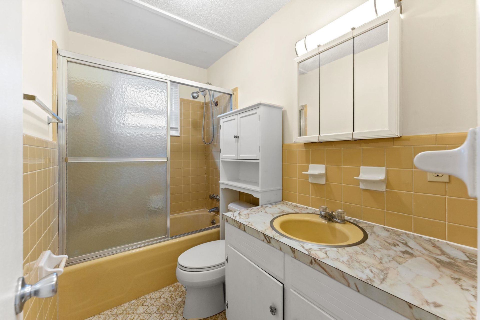 1019 Bay Rd. Photo 14