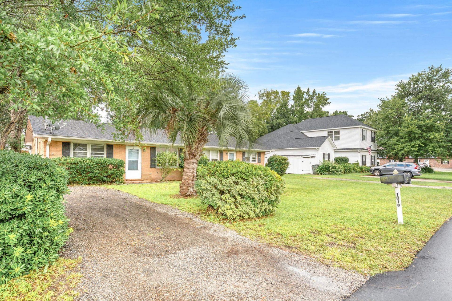 1019 Bay Rd. Photo 2