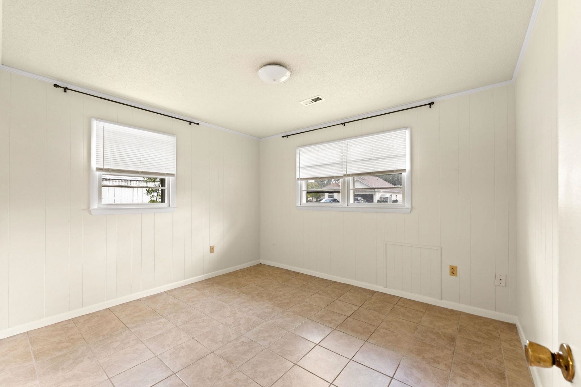 1019 Bay Rd. Photo 24