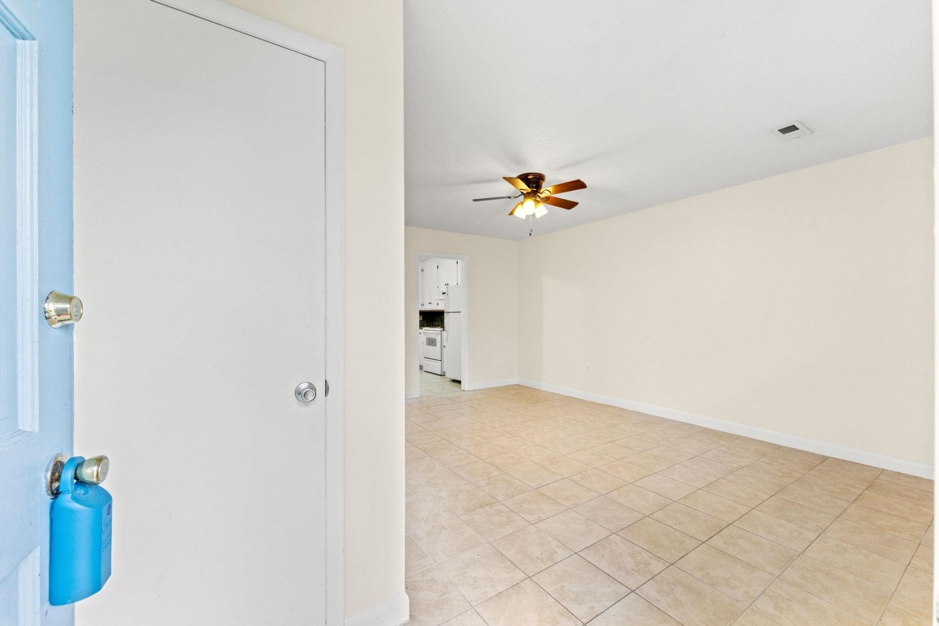 1019 Bay Rd. Photo 4
