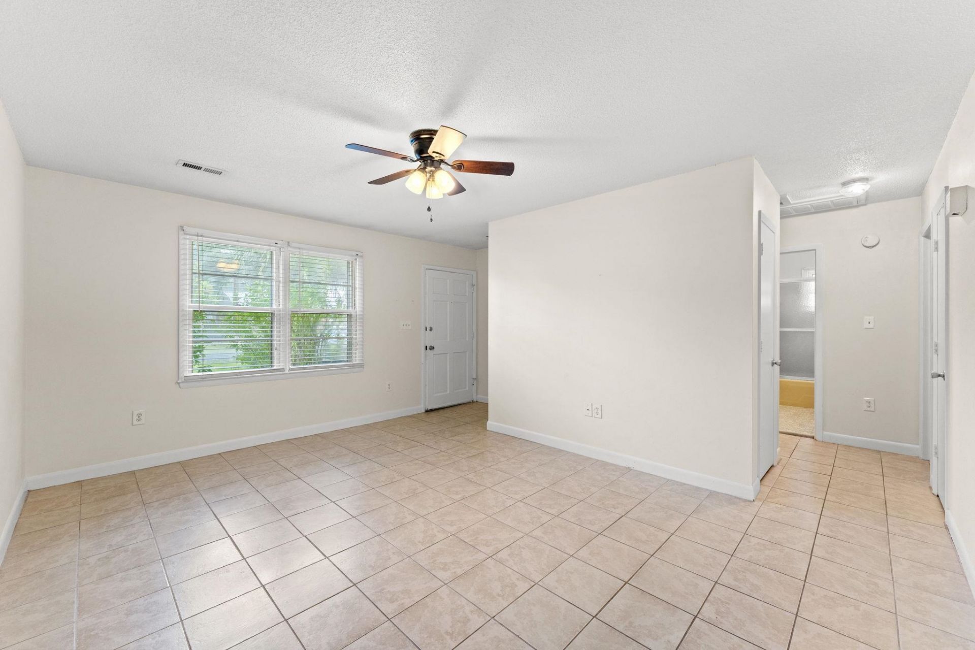 1019 Bay Rd. Photo 7