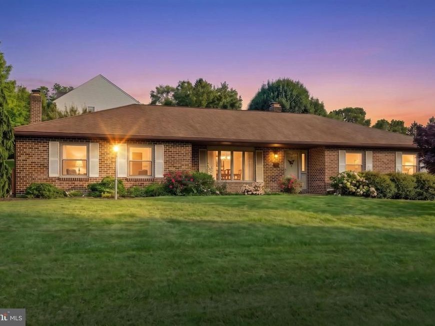 3106 Kingston Road, York, PA 17402 Main Photo