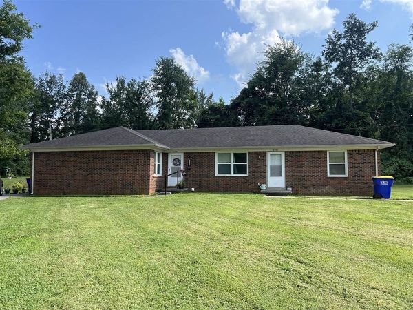635 Kirtley Way , Bowling Green, KY 42104