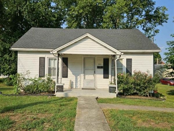 201 Bryan Street , Glasgow, KY 42141