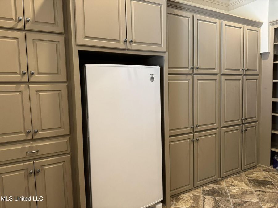 Property Image 143