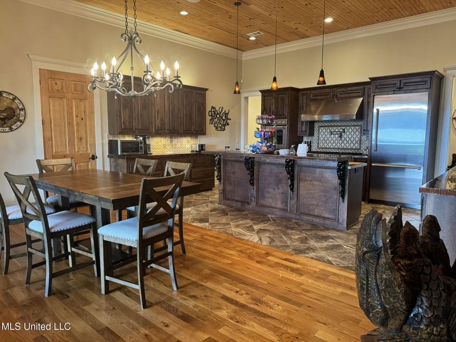 Property Image 146