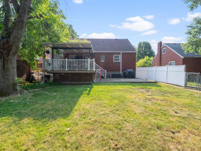3689 Moonridge Drive, Green Township, OH 45248 Photo 33