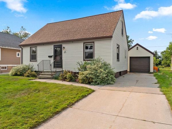 1012 CENTER STREET, Kewaunee, WI 54216