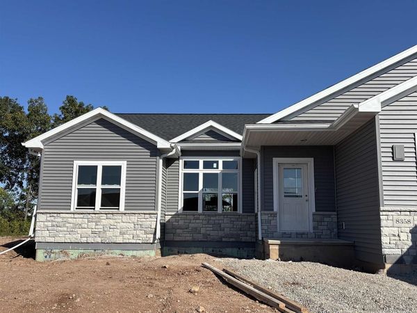 8358 MARLO AVENUE, Neenah, WI 54956