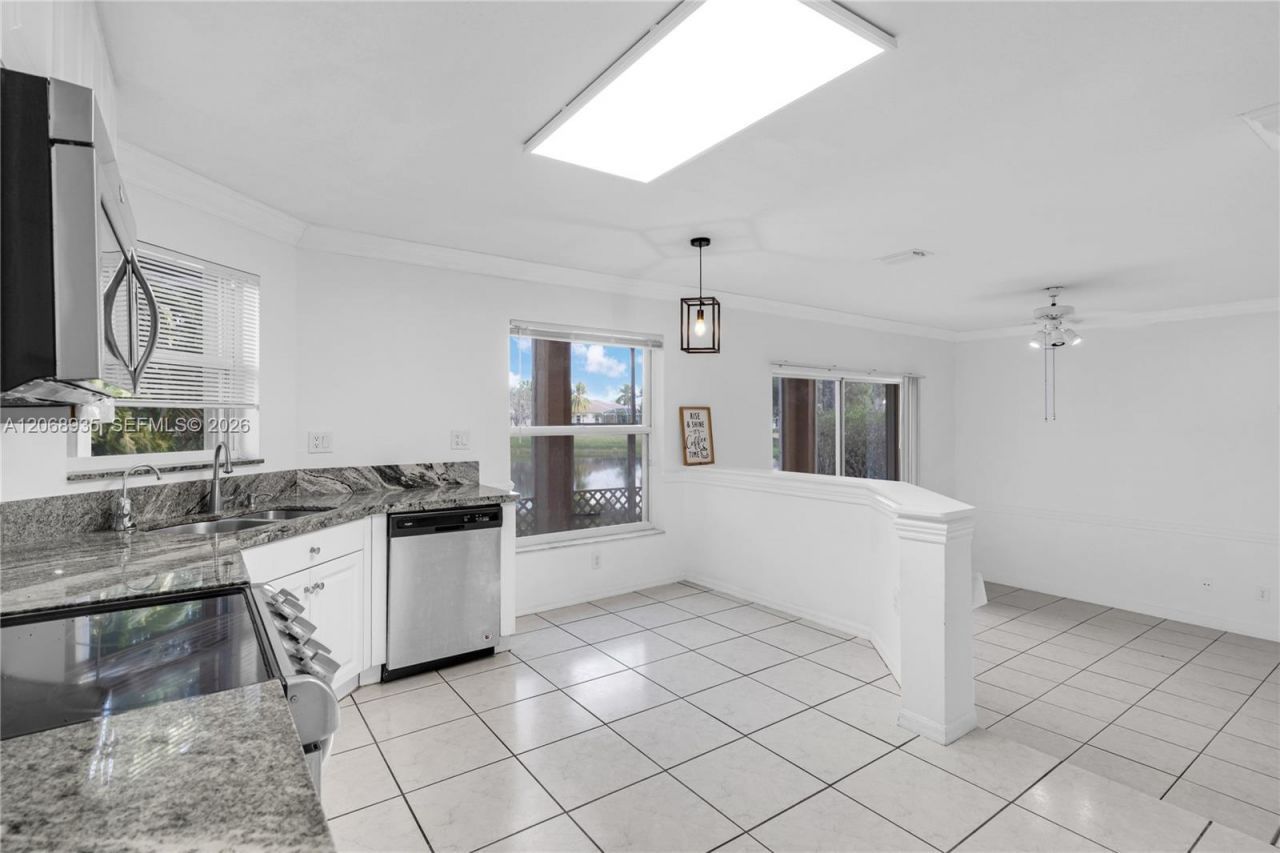 1413 SW 158th Ave , Pembroke Pines, FL 33027 Photo