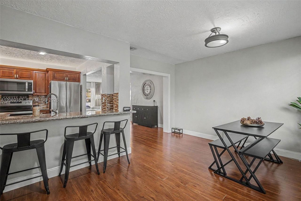 6001 NW 66th Ter , Tamarac, FL 33321 Photo