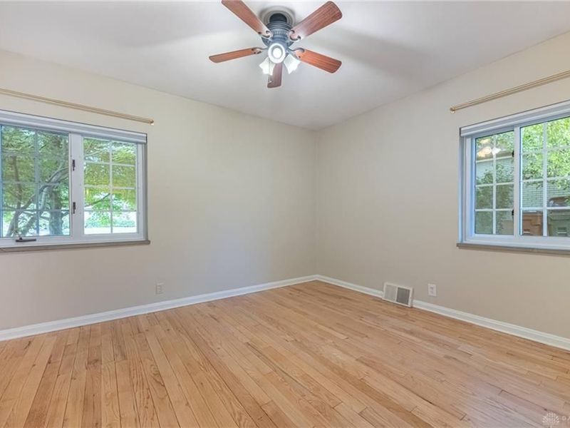 125 Napoleon Drive, Dayton, OH 45429 Photo 14