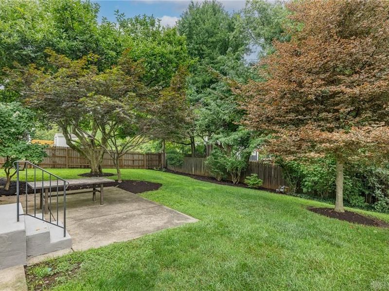 125 Napoleon Drive, Dayton, OH 45429 Photo 26