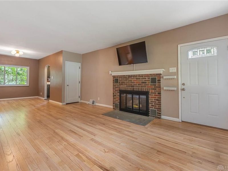 125 Napoleon Drive, Dayton, OH 45429 Photo 3
