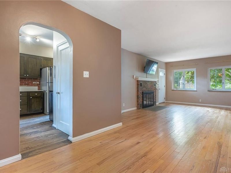 125 Napoleon Drive, Dayton, OH 45429 Photo 4