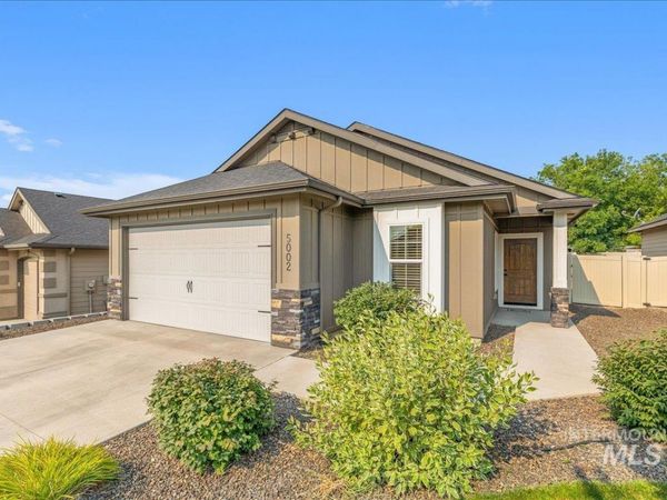 5002 S Lava Springs Loop, Nampa, ID 83686