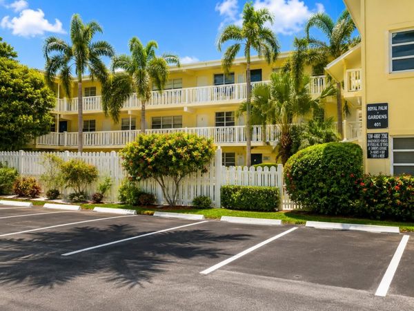 1900 NE 8th Court, Unit 204, Fort Lauderdale, FL 33304
