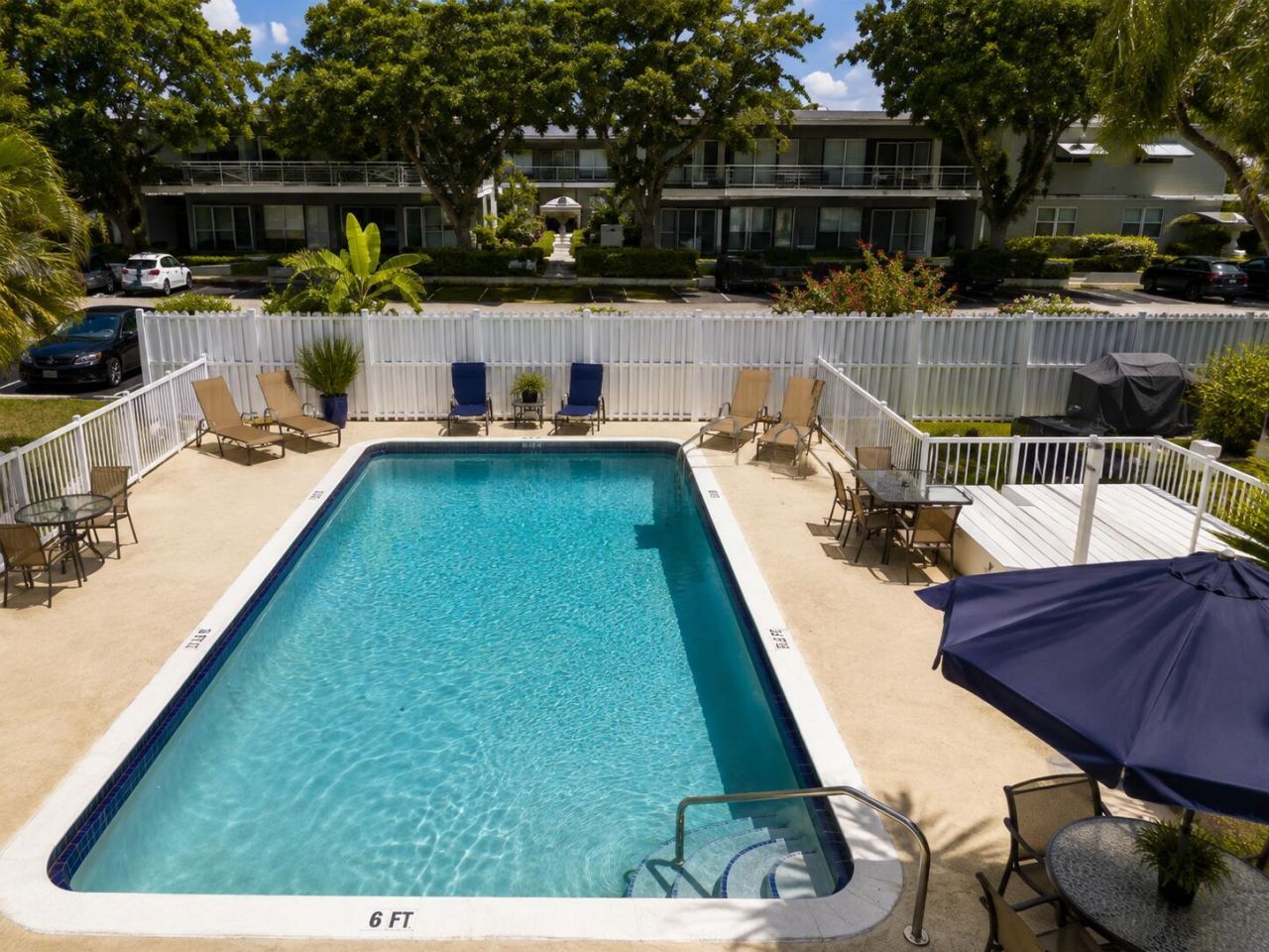 1900 NE 8th Court, Unit 204, Fort Lauderdale, FL 33304 Photo