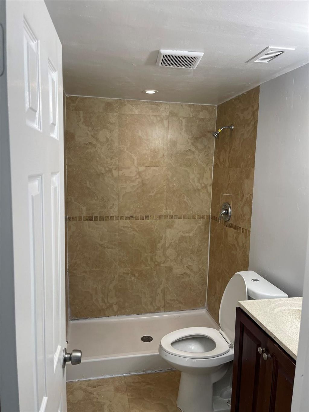8843 Springtree Lakes Drive, Sunrise, FL 33351 Photo