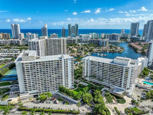 600 THREE ISLANDS Boulevard, Unit 301, Hallandale Beach, FL 33009