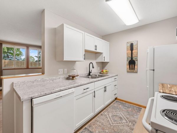 9141 Highway 55, Unit 101, Golden Valley, MN 55427