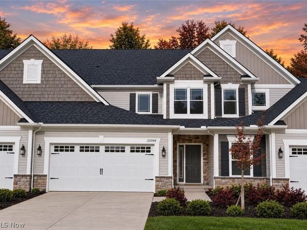 32088 Tuscan Lane, Unit M-4, Avon Lake, OH 44012