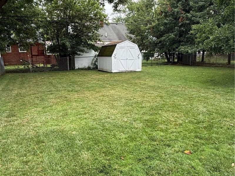 375 E 262nd Street, Euclid, OH 44132 Photo 2
