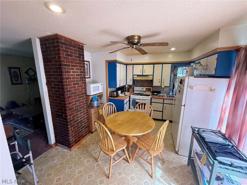 175 Hillman Road, Akron, OH 44312 Photo 13