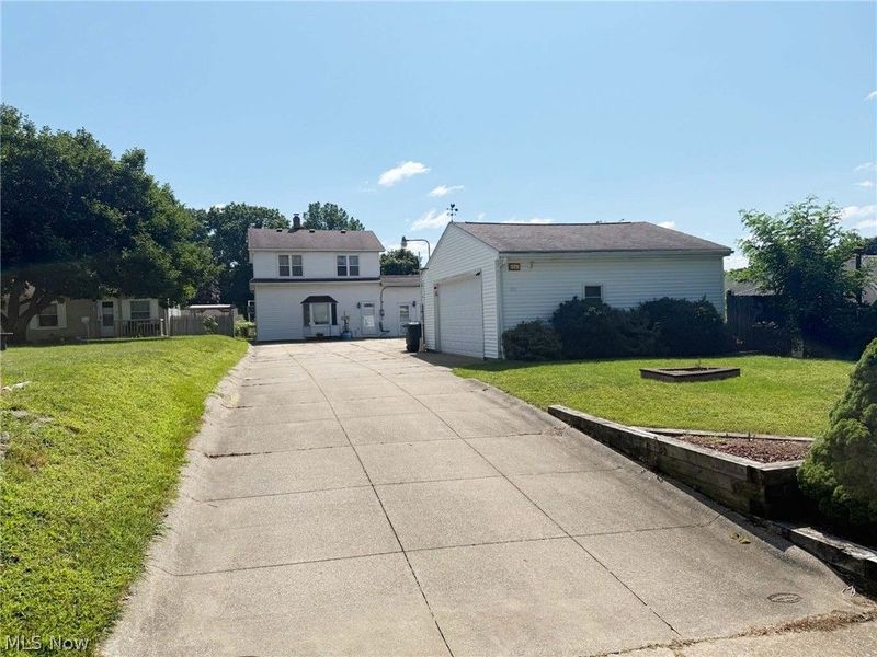 175 Hillman Road, Akron, OH 44312 Photo 2