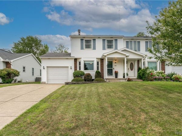 4261 Victorian Drive , Hamburg, NY 14075