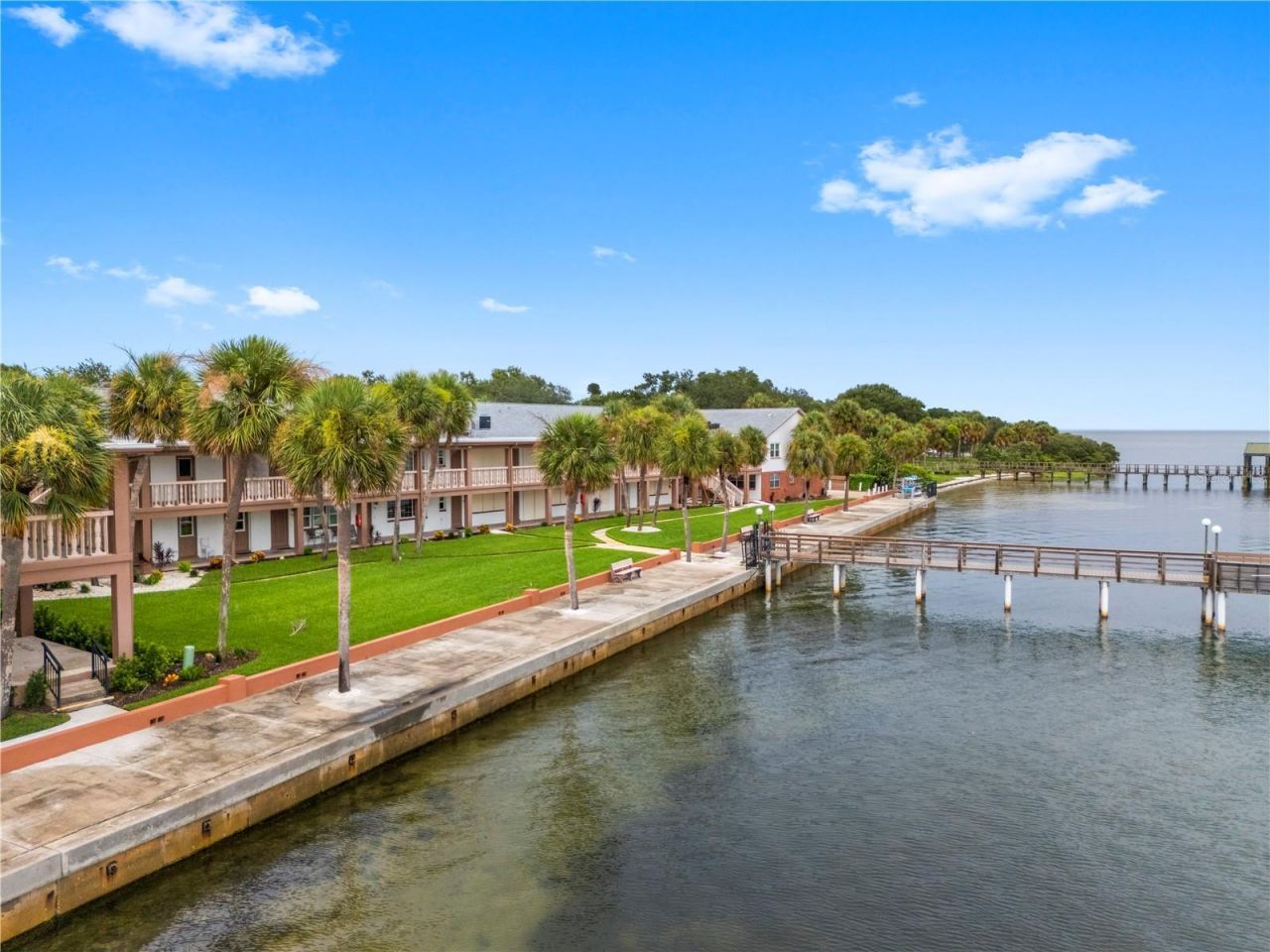 650 Pinellas Point Drive S, Unit 122, Saint Petersburg, FL 33705 Photo