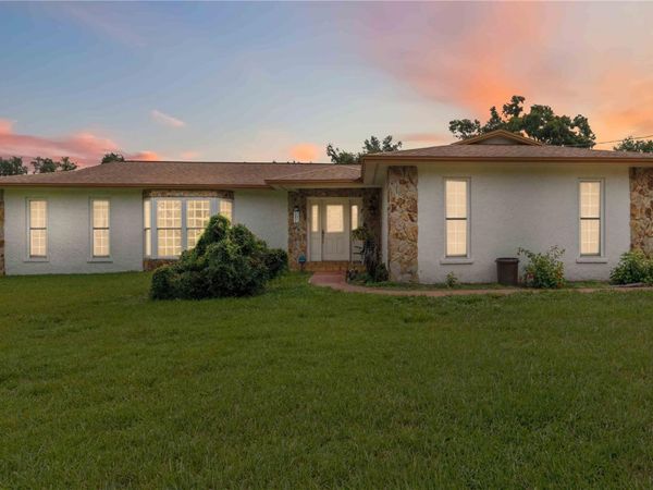 4803 LYNN OAKS CIRCLE , DOVER, FL 33527